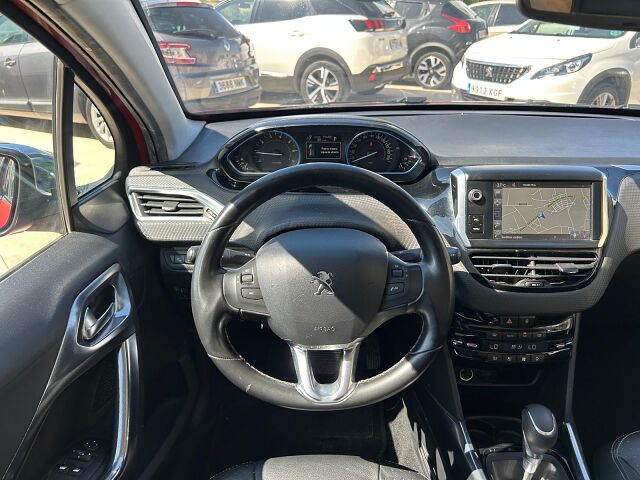 PEUGEOT 2008 ALLURE 1.2 E-THP AUTO SPANISH LHD IN SPAIN 95000 MILES SUPERB 2015